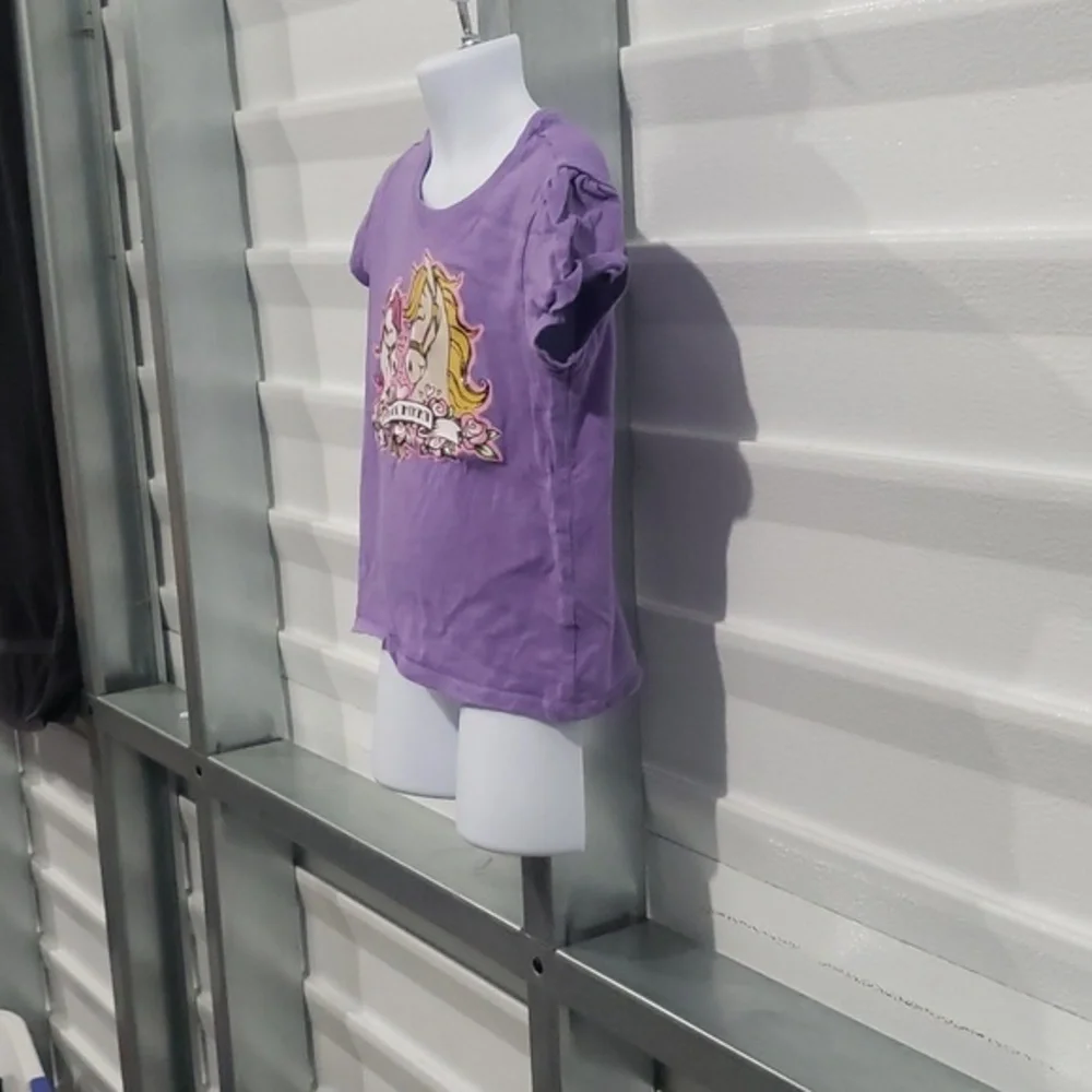 Children's place tshirt size 4T‎